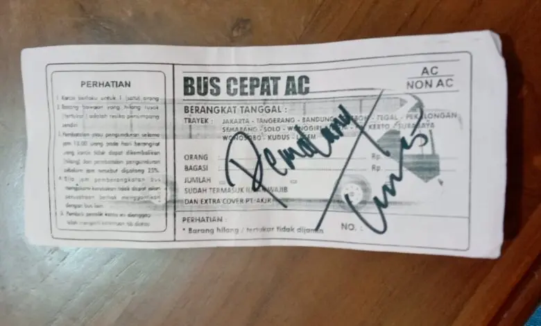 Polisi Amankan Calo Tiket Bus Nakal di Terboyo Polisi Amankan Calo Tiket Bus Nakal di Terboyo