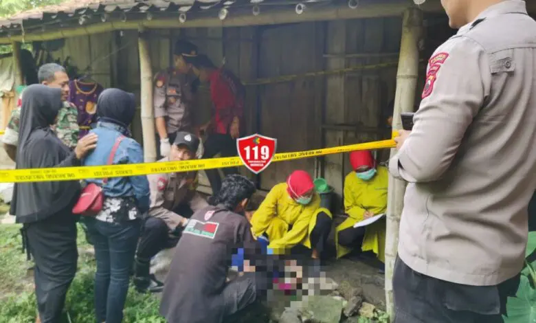 Seorang Ibu Rumah Tangga Ditemukan Meninggal Dunia Seorang Ibu Rumah Tangga Ditemukan Meninggal Dunia