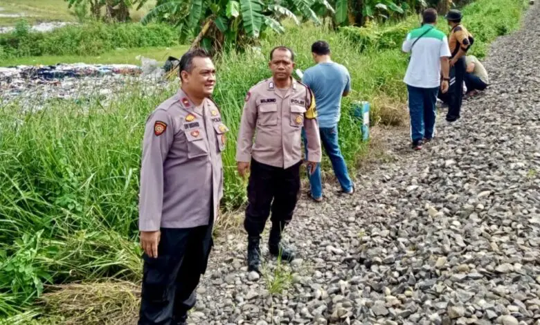 Seorang Pemuda Tewas Tersambar KA Kamandaka Seorang Pemuda Tewas Tersambar KA Kamandaka