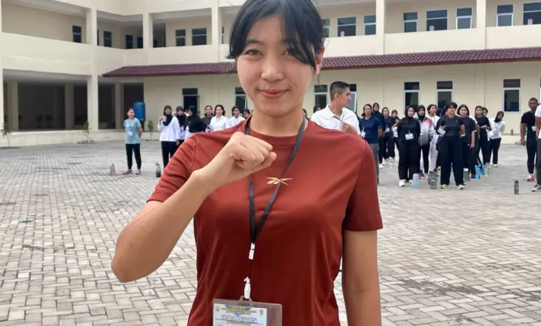 Anak Pendeta Manado Bertekad Sebarkan Cinta Kasih di Polri Anak Pendeta Manado Bertekad Sebarkan Cinta Kasih di Polri