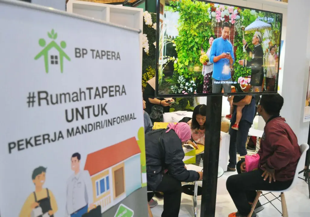 Program pemilikan rumah dari Pemerintah yang ditujukan bagi Masyarakat Berpenghasilan Rendah (MBR) dengan angsuran ringan, untuk pembelian rumah pertama (rumah sejahtera tapak atau rumah sejahtera susun) yang dibangun oleh pengembang