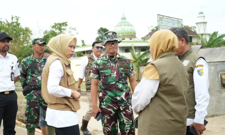 Bupati Demak Minta BBWS Perkuat Kontruksi Tanggul Kritis Bupati Demak Minta BBWS Perkuat Kontruksi Tanggul Kritis