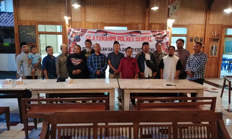 12 Eks Napiter Jalin Silaturahmi Dengan Polres Kendal 12 Eks Napiter Jalin Silaturahmi Dengan Polres Kendal