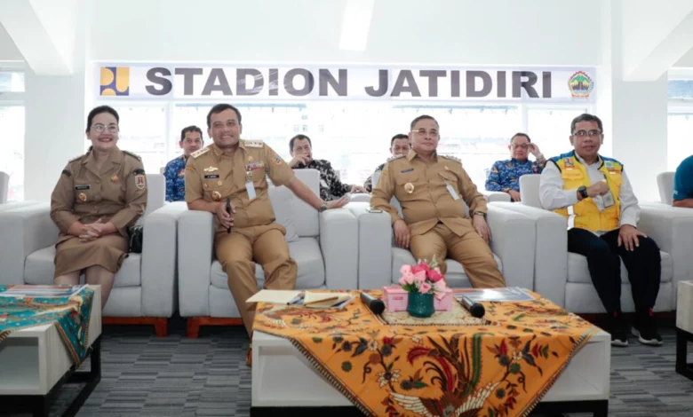 Gubernur Ahmad Luthfi Resmikan Renovasi Stadion Jatidiri Gubernur Ahmad Luthfi Resmikan Renovasi Stadion Jatidiri