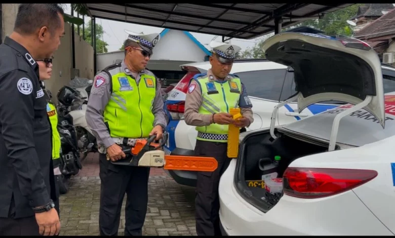 Terkendala Saat Mudik, Ada Mobil Patroli Multifungsi untuk Membantu Anda Terkendala Saat Mudik, Ada Mobil Patroli Multifungsi untuk Membantu Anda