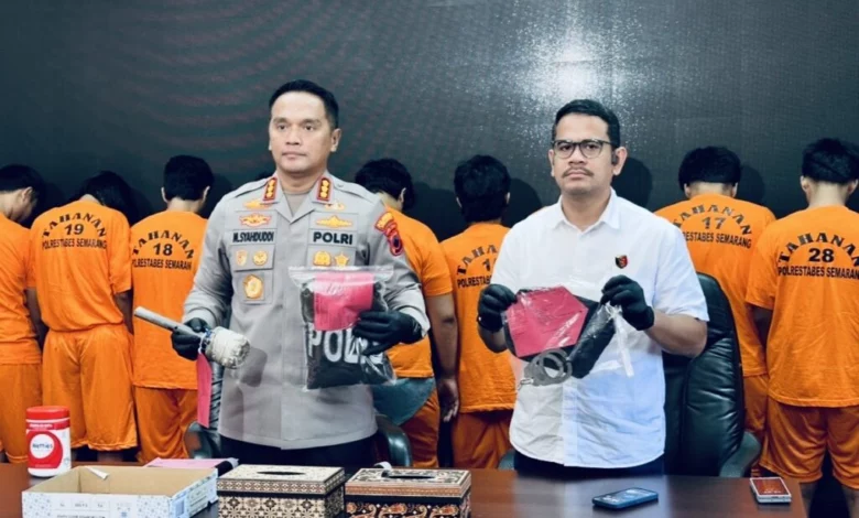 Polisi Tetapkan 12 Tersangka Kasus Tewasnya Pasien Rehab Polisi Tetapkan 12 Tersangka Kasus Tewasnya Pasien Rehab
