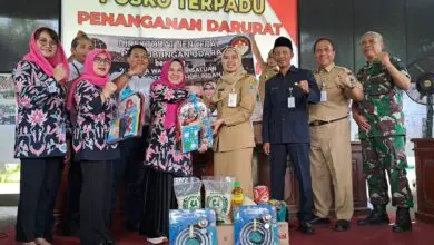 Bupati Demak Pastikan Kebutuhan Sekolah Anak Terdampak Banjir Terpenuhi