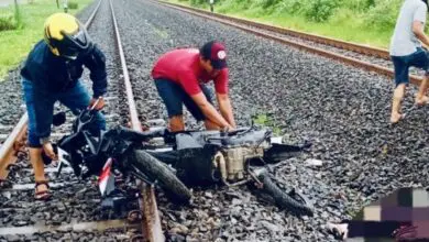 Pemotor di Semarang Tewas Tertemper Kereta Api
