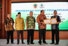 174 Sekolah di Pati Terima Piagam Penghargaan Adiwiyata