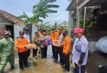 Warga Terdampak Banjir Mendapat Bantuan BPBD