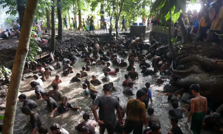 FOTO: Sadranan Sendanggede Pucung Semarang