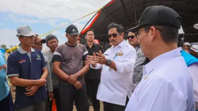 Nana Sudjana Tinjau Pengerjaan Normalisasi Sungai Wulan