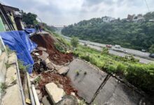 Tanah Tebing Tol Longsor di Candisari