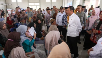 Gubernur Jateng Salurkan Bantuan Sosial dan Layanan Kesehatan untuk Warga Kudus