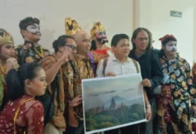 “Morning at Prambanan” di Meja Hijau: Bambang Wirawan Perjuangkan Hak Cipta Karyanya