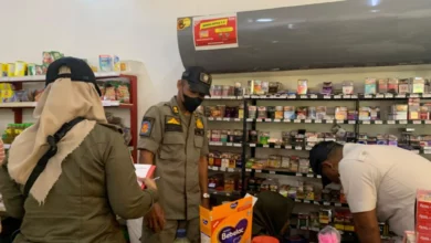 Satpol PP Jepara Sita 1.712 Batang Rokok Ilegal